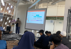 Pengembangan ilmu di Seminar Ambidextrous oleh Mbah Don